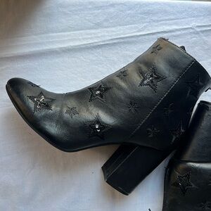 Black Boots